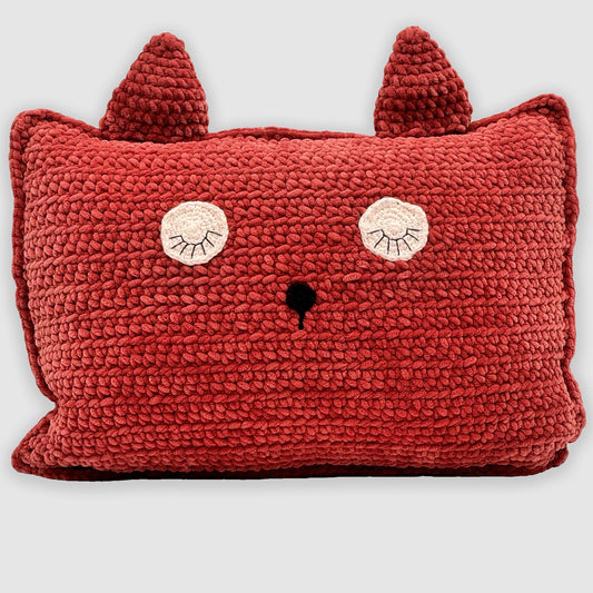 Cozy Fox pillow, super cuddly, washable, perfect for cuddling, falling asleep, and feeling good. Size 30x50 cm